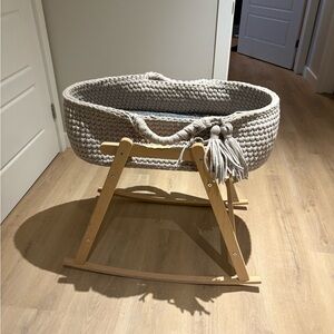 Woven Baby Bassinet with Wooden Stand